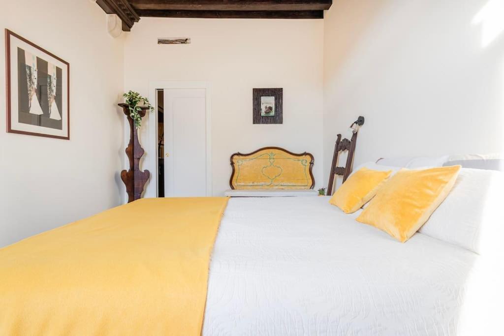 Canal View Luxury Heritage Retreat 2 Bedroom * Venise