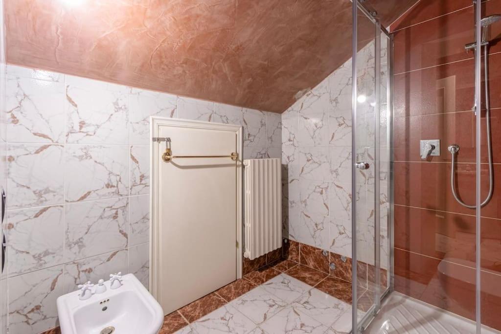 Canal View Luxury Heritage Retreat 2 Bedroom Appartement *